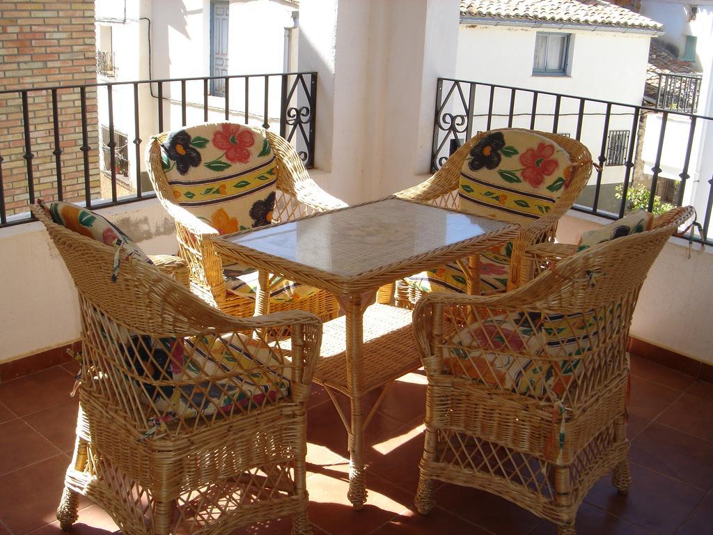 Apartamentos Serrano Ribatajada Exterior photo