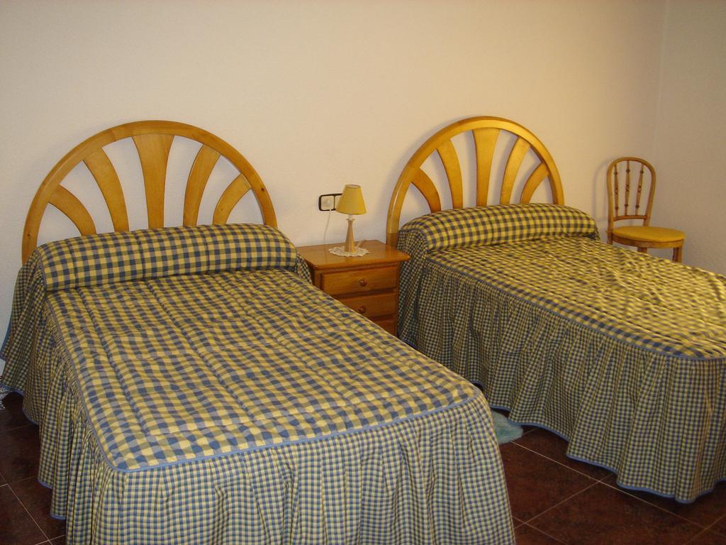 Apartamentos Serrano Ribatajada Exterior photo